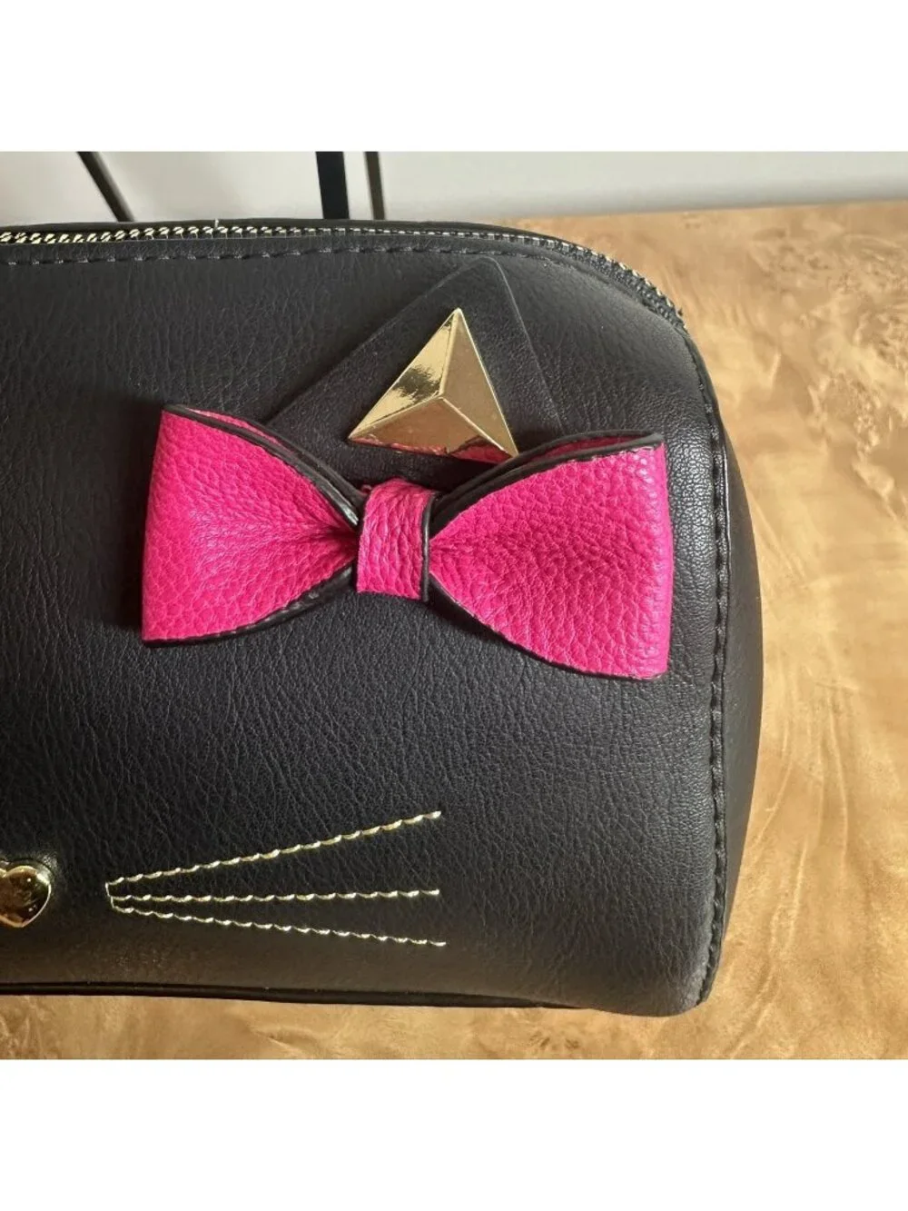 NWT Betsey Johnson Black Cat Faux Leather Cosmetic Travel Bag Pink Bow